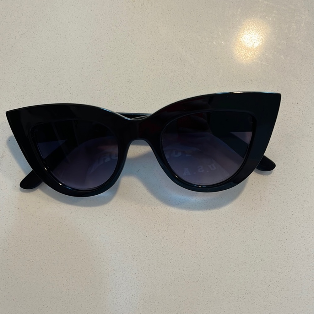 Black, cat eye sunglasses